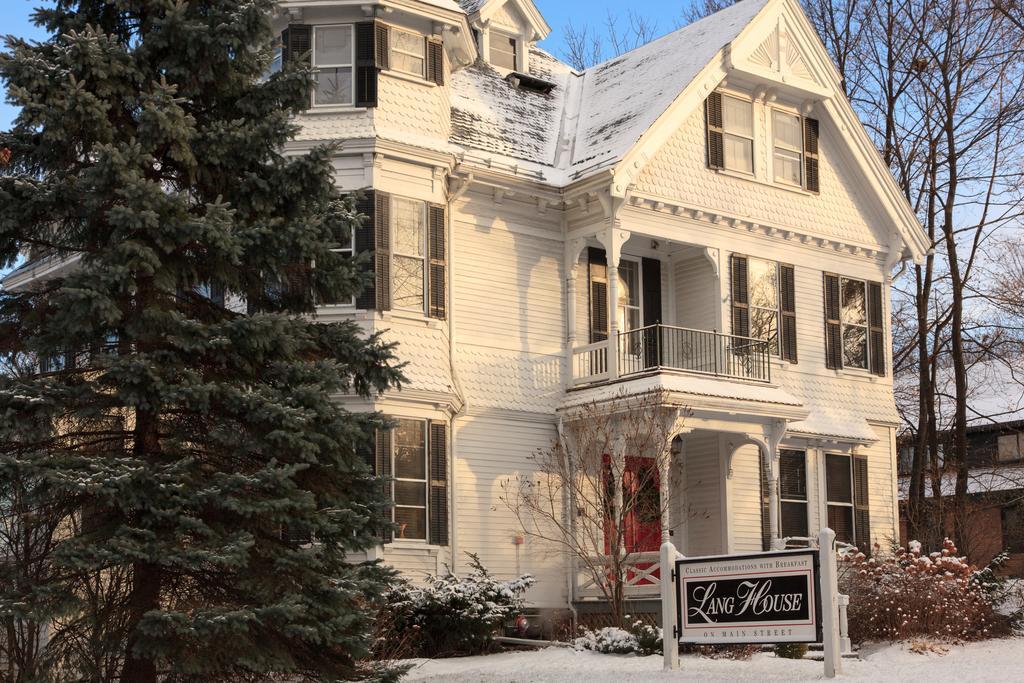 Lang House On Main Street Bed & Breakfast Burlington Eksteriør billede