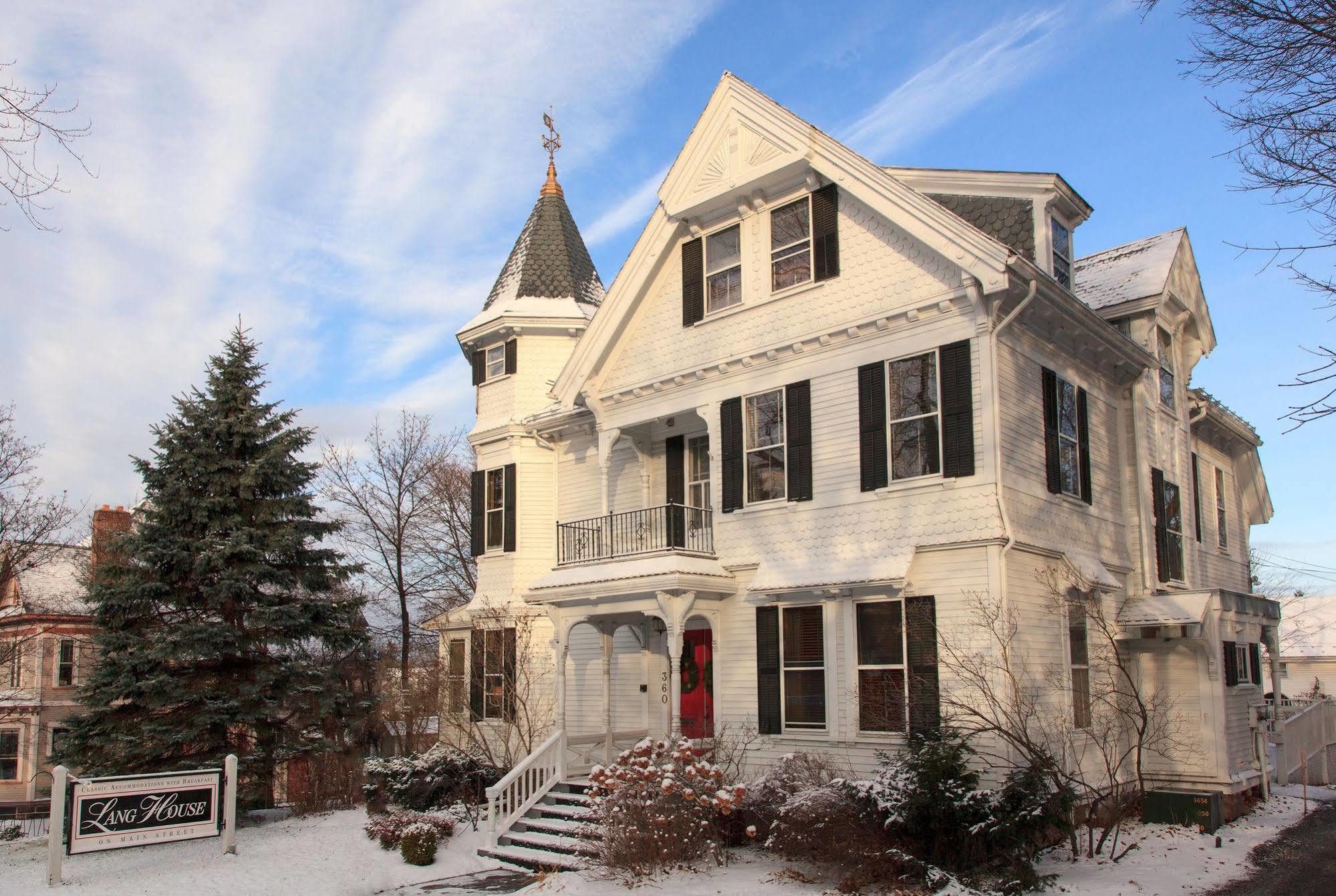 Lang House On Main Street Bed & Breakfast Burlington Eksteriør billede
